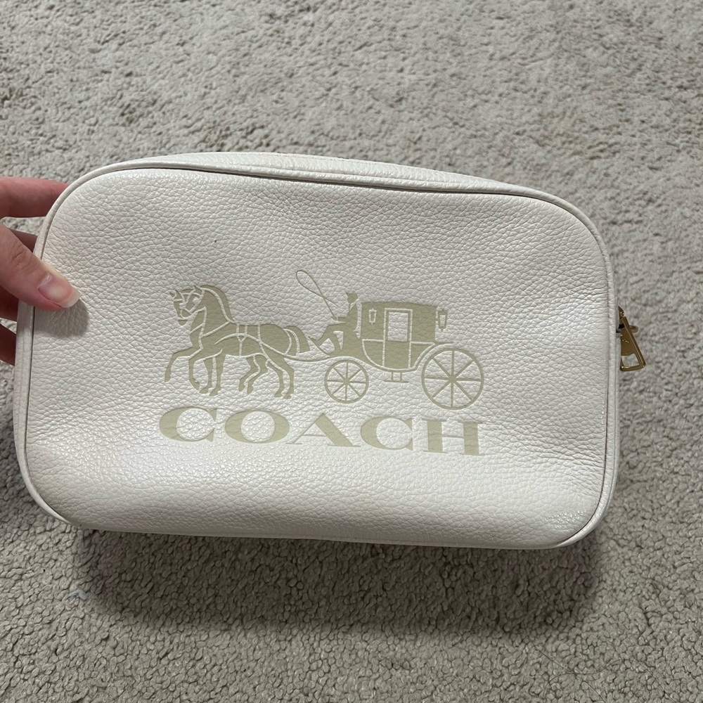 Coach Jamie camera bag. Value $250. No flaws in excellent conditions